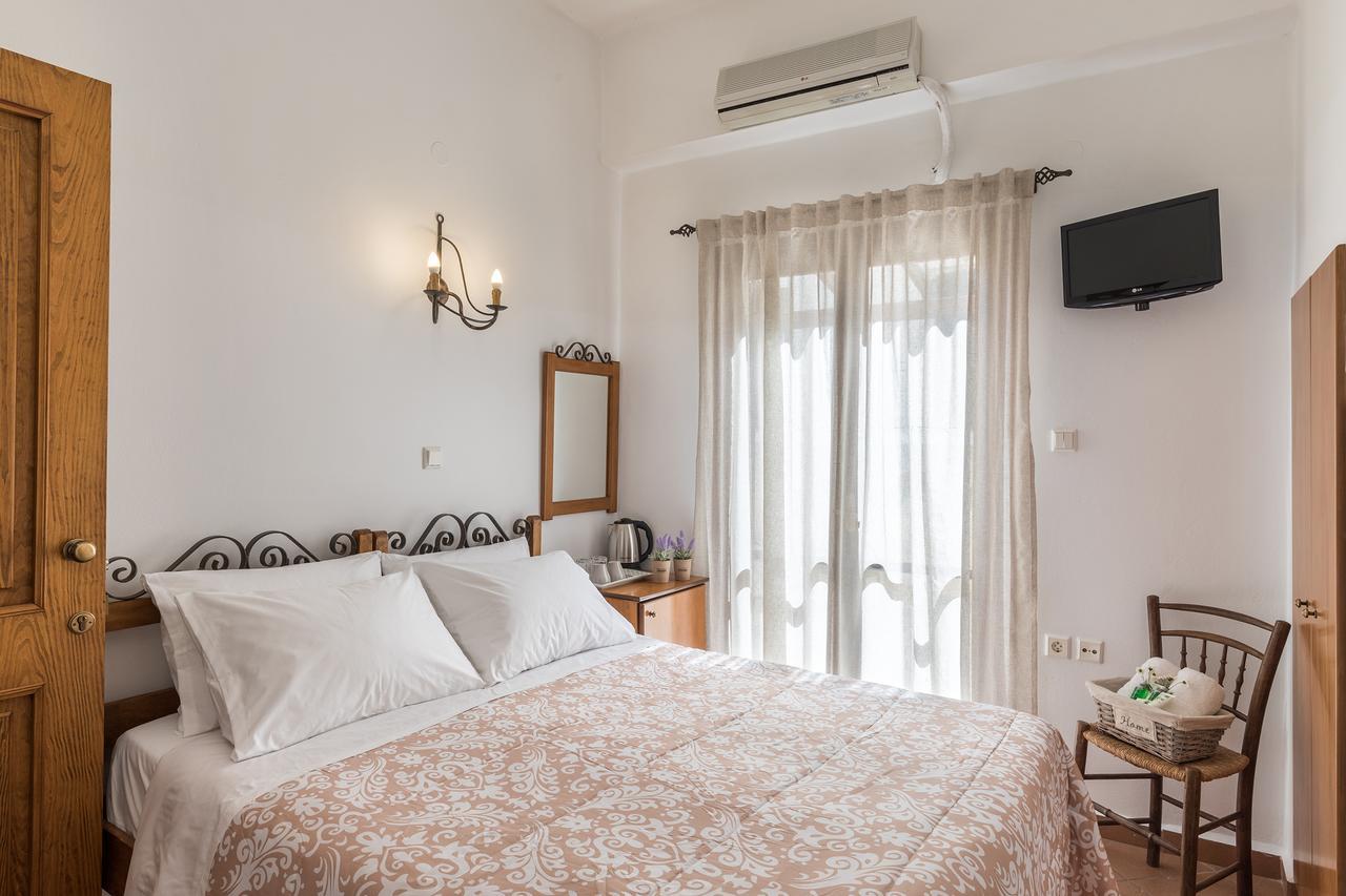 Iliada Hotel Ермополи Екстериор снимка