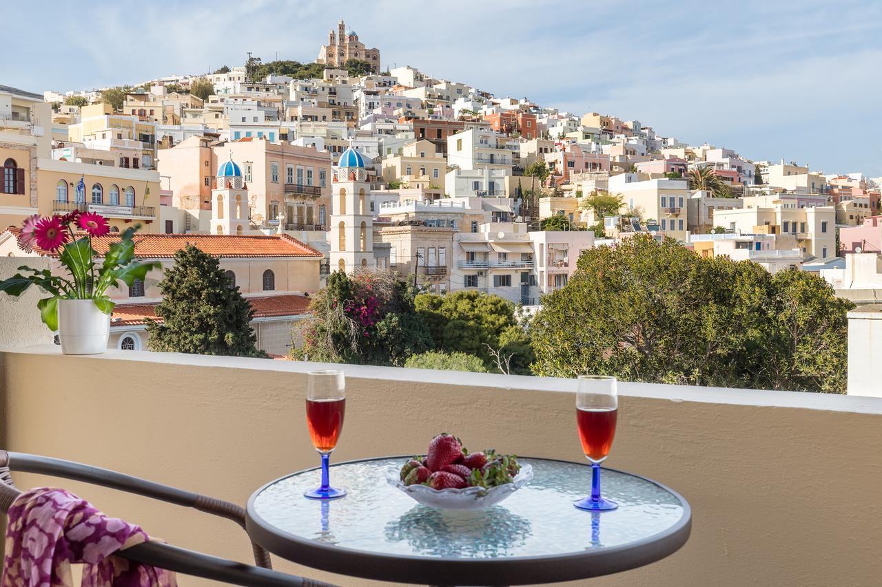 Iliada Hotel Ермополи Екстериор снимка
