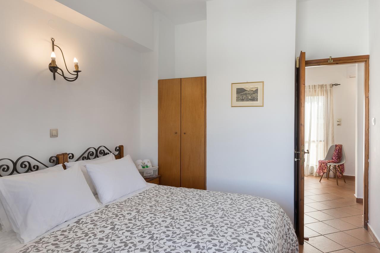 Iliada Hotel Ермополи Екстериор снимка