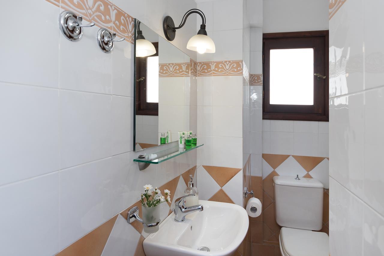 Iliada Hotel Ермополи Екстериор снимка